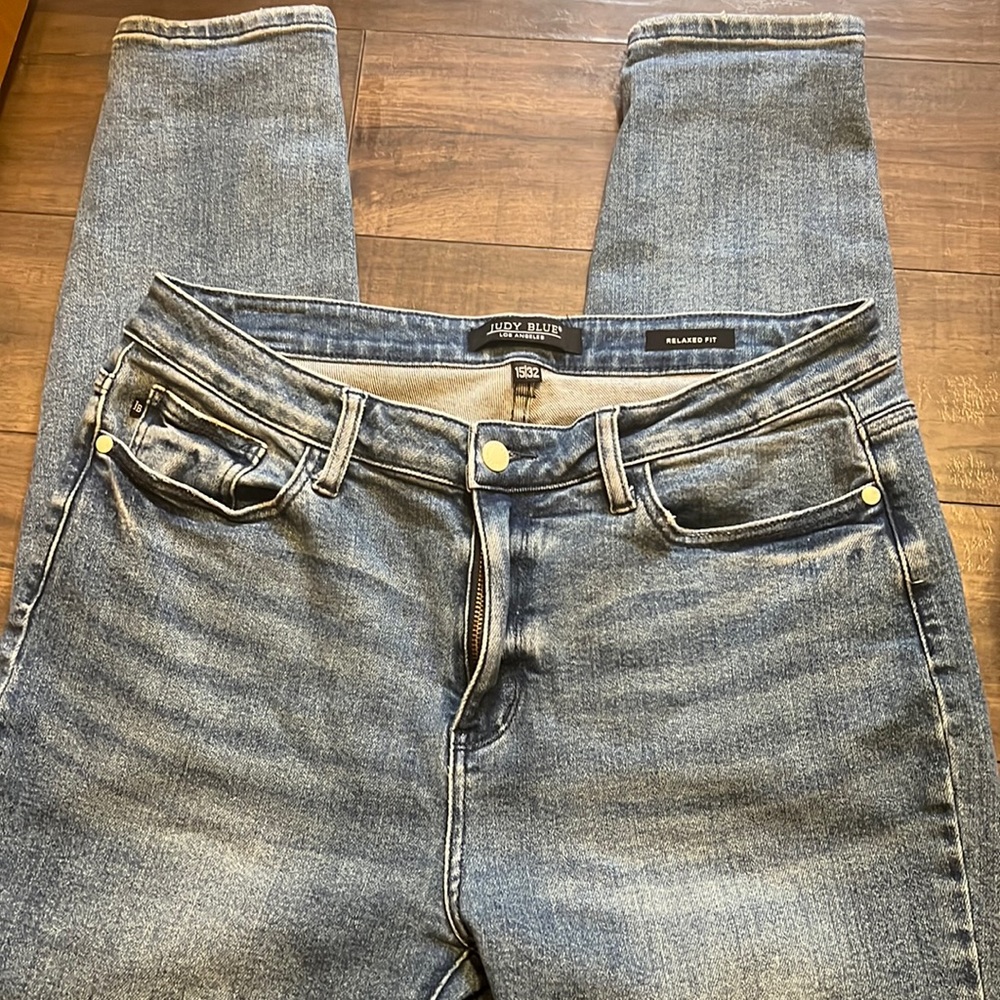 Judy Blue relaxed fit size 15/32 Jeans